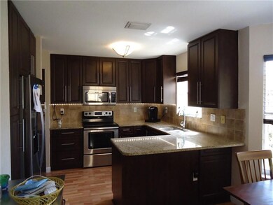 14052 S Forest Oak Cir, Davie, FL 33325 - photo 3