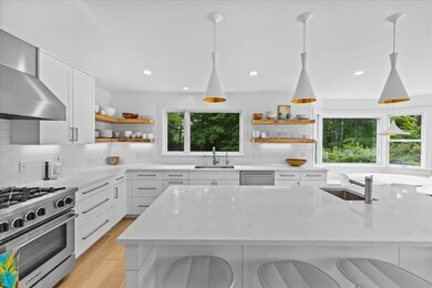 886 Beaver Creek Rd, Shelburne, VT 05482 - photo 6