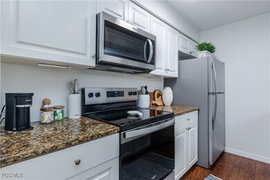 9350 Lennex Ln unit 807, Fort Myers, FL 33919 - photo 7