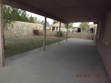 300 de Stefano Ln, El Paso, TX 79928 - photo 7