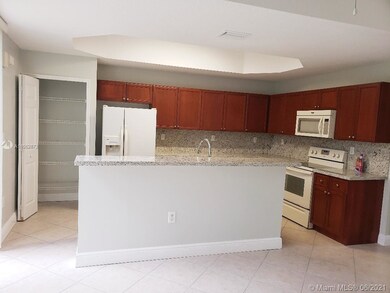 10670 SW 8th St unit 201, Pembroke Pines, FL 33025 - photo 2