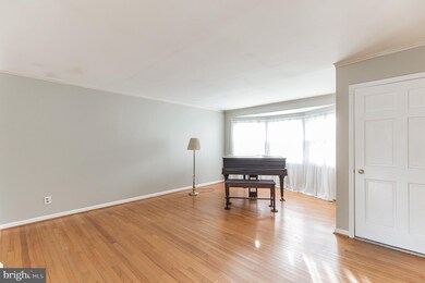 44173 Saint Andrews Ln, California, MD 20619 - photo 2
