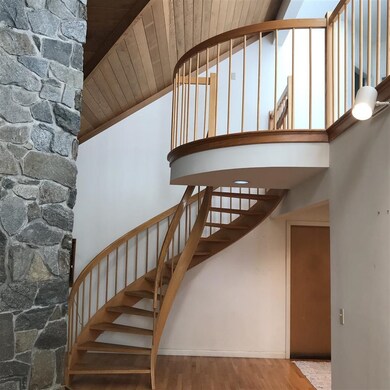 1202 Branch Hill Rd, Readsboro, VT 05350 - photo 7