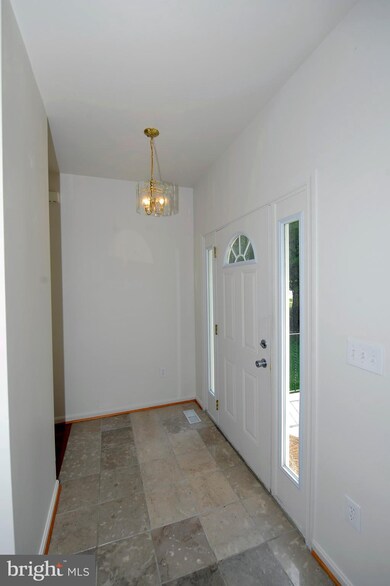 5575 Thunder Hill Rd, Columbia, MD 21045 - photo 3