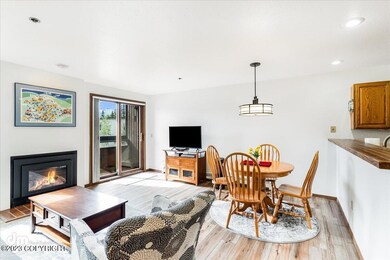 02-Living Room_ELI08058