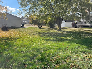 120 N Main St, Pine Island, MN 55963 - photo 4