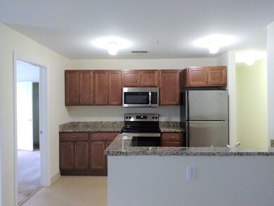 37 Hawthorne Dr unit 100, Bedford, NH 03110 - photo 2