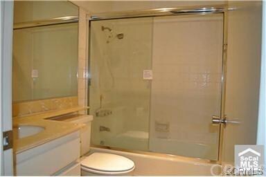 Full Guest Bathroom
