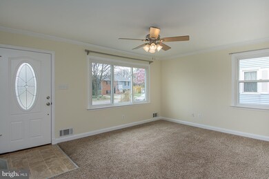 216 Kenwood Rd, Pasadena, MD 21122 - photo 4