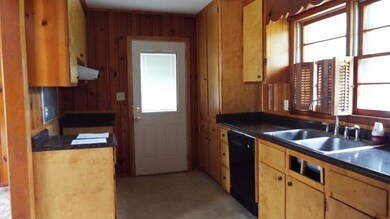 215 High St, Adel, GA 31620 - photo 3