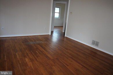 6724 Swarthmore Dr, Alexandria, VA 22307 - photo 5