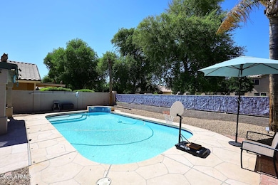 Pool2