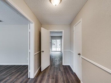 6421 Welch Ave, Fort Worth, TX 76133 - photo 4