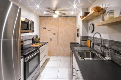 Hillcrest East No.23 unit 804, Hollywood, FL 33021 - photo 2