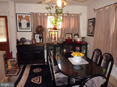 1141 Wilson Dr, Havertown, PA 19083 - photo 4