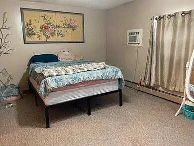 21 Creston St unit A, Worcester, MA 01604 - photo 4