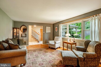 769 Mockingbird Ln, Norristown, PA 19403 - photo 6