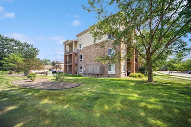 6350 Coachlight Dr unit 1307, West Des Moines, IA 50266 - photo 2