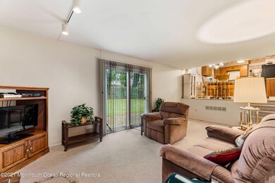 COMFY FAMILY ROOM