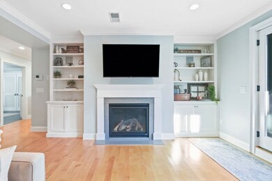 881 E 2nd St unit 2, Boston, MA 02127 - photo 7