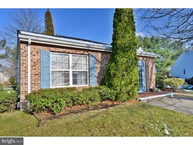 510 Violet Ct, Mount Laurel, NJ 08054 - photo 2