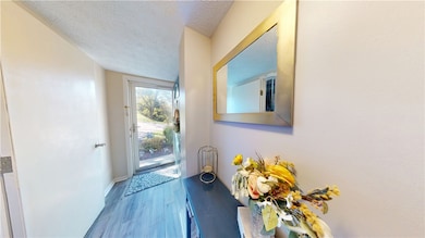 210 Saxonwald Ln unit 8C, Pittsburgh, PA 15234 - photo 3