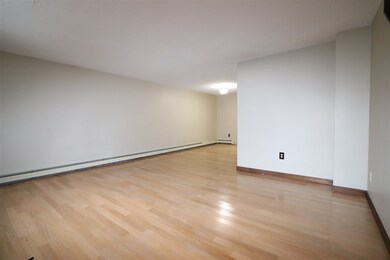 11 Cedarbrook Village unit B, Rochester, NH 03867 - photo 4