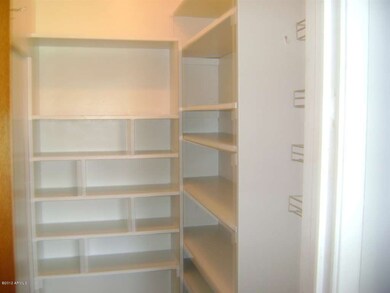 Walk in pantry