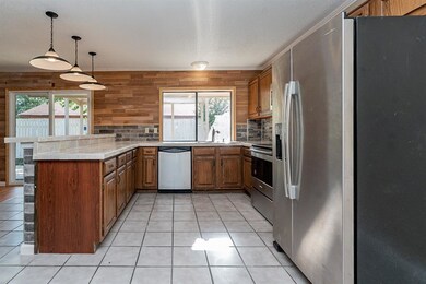 2204 Sequoia Ln, Bedford, TX 76021 - photo 3