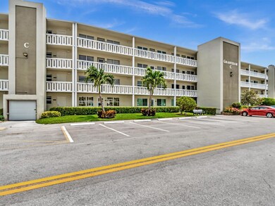 454 Grantham C unit 454, Deerfield Beach, FL 33442 - photo 4