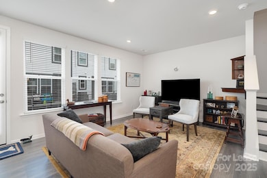 408 Catawba Ave, Davidson, NC 28036 - photo 4