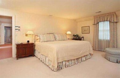 54 Hampshire St, West Newton, MA 02465 - photo 6