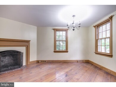 49 S Evergreen Ave, Woodbury, NJ 08096 - photo 4