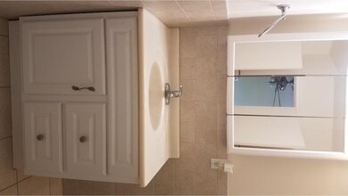 1161 Lawrence Rd, Lawrence Township, NJ 08648 - photo 5