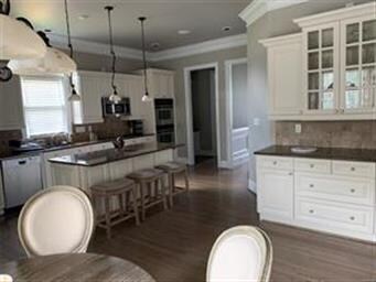Cooking and entertaining will be a dream in the ki