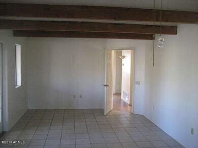 4- FORMAL DINING AREA