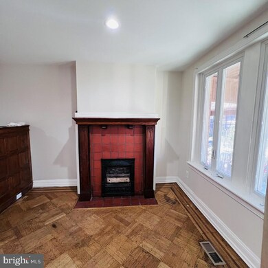 619 S 42nd St, Philadelphia, PA 19104 - photo 5