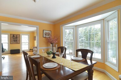 13561 Melville Ln, Chantilly, VA 20151 - photo 3