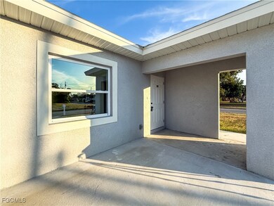 2955 Dunbar St unit A,  Apt B, Fort Myers, FL 33916 - photo 3