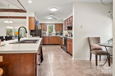 643 Mountain View Dr unit 44, Columbus, NC 28722 - photo 6