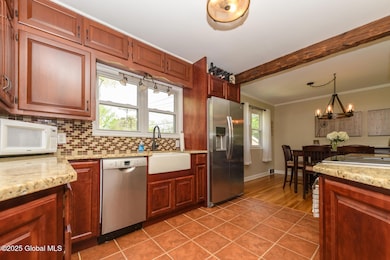 2227 Webster Dr, Schenectady, NY 12309 - photo 4