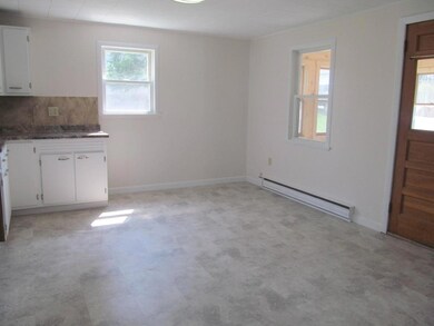 54 Cross St, Newport, VT 05855 - photo 7