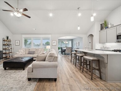 1418 E New Orleans Place, Broken Arrow, OK 74011 - photo 6