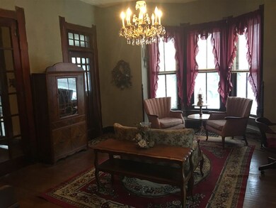 403 E Hill St, Wabash, IN 46992 - photo 2