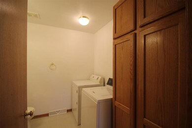103 Teddy St, Brooklyn, WI 53521 - photo 7