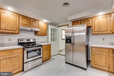 1485 Greensburg Rd, Martinsburg, WV 25404 - photo 4