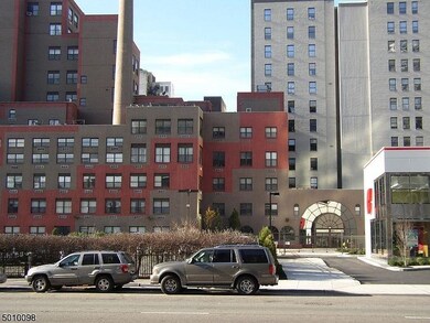 111 Mulberry St unit 4P, Newark, NJ 07102 - photo 5