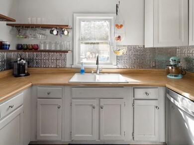 60 Red Cedar Ln, Shelburne, VT 05482 - photo 5