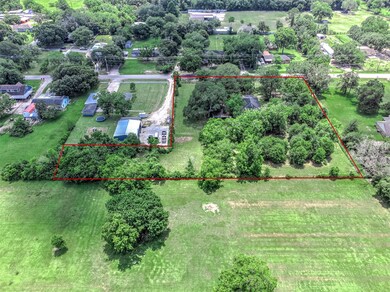 1415 County Road 147, Alvin, TX 77511 - photo 2