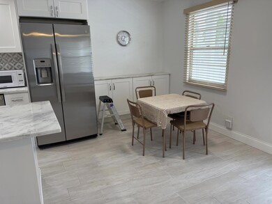 2084 Exeter E unit 2084 E, Boca Raton, FL 33434 - photo 4